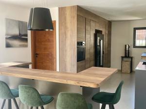 Villa individuelle avec piscine et vu mer