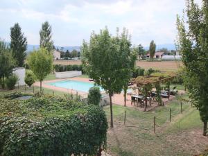 Modern holiday home in Foligno - Loc with pool