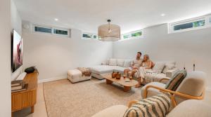 VACATION MARBELLA I Villa Ava, Private Heated Pool, Rooftop Hot Tub, Sauna, Luxury Interior, Golf and Sea Nearby