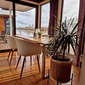 Houseboat villa.nautica