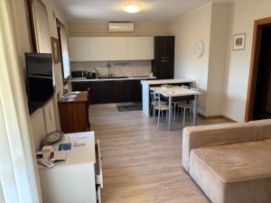 alle scalette due brogliano