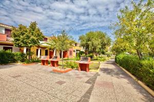 Residence with swimming-pool in Ottiolu just 250 mt from the sea