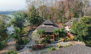 Baan Hugnam Homestay - แม่ออน