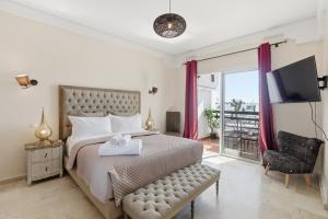 Lussuoso Appartamento 120mq Vista mare Piscina Wifi e Fibra