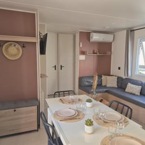 Le Cosy Mobil Home à 150m de la Plage Camping 5 etoiles Les Dunes Parc Aquatique