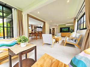 Boutique pool villa in Soi Bell,Kamala