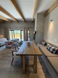 Eyes on Ellie, Self-Catering Rentals