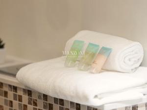 Business Bay Luxury Apt - 5min Burj Khalifa, Mall & Metro