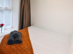 Apartment Two - Uk49592