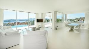 Charming Ibiza Villa with 4 Bedrooms, 1265