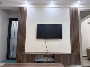 Cozy Corner by UrbanStays