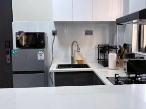 Cozy Corner by UrbanStays