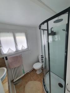 Chambre et SDB en maison de ville, Accès privé et Loggia