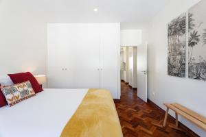 Divine Ports Wine in Lisbon - by Mishas Place 2B