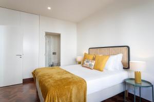 Cheers to Lisbon by Mishas Place 5A