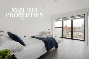 Short Stays 3BR Flat by Azzurri Properties Short Lets & Serviced Accommodation Ilford