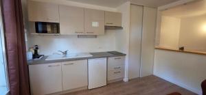 Studio cosy avec terrasse à 2 pas du port