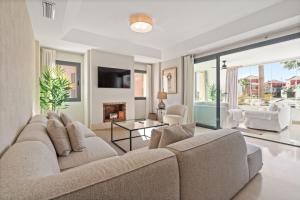 Sotogrande Alboaire- Waterfront luxury 4 bedroom Apt in the Marina of Sotogrande