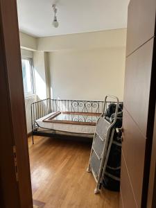 Elegant Garden Apartment in Quiet Halandri