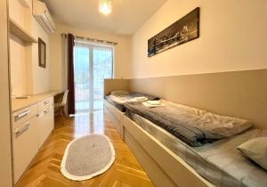 2bd New Dobrota Apt with Bay Views