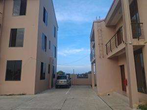 Stunning 2BR in Dar Beach, Dining, Transit Nearby