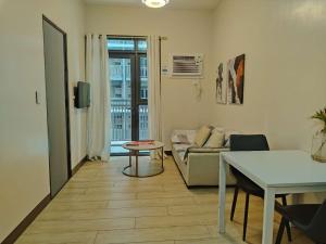 GENTRY MANOR fast WiFi,Balcony near Okada,MOA&NAIA 8Q