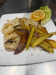 Hotel Iris- Pizzeria Ristorante La Taverna