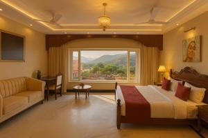 Aachman Mewar Palace Resort- A full mountain view property