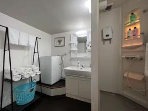 Spacious Big Family Apt 2Rm 5beds