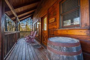 Smoky Mtn Getaway with Hot Tub & Arcade