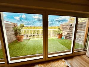 Atypique Ancien Hangar à Bateau