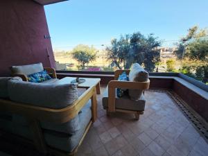 Luxury Apartment with Pools & Aquatic Club