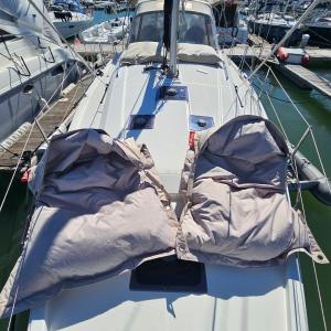 Floating Luxury Retreat in Portimão Marina