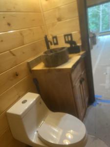 Luxe Cabin with Game Room, Hot Tub & Firepit