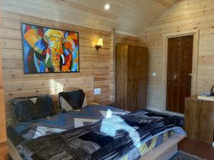 Samlaun Chalet and Retreat