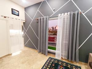 Silver appartment by LUXE