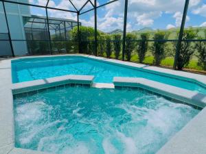 Villa Near Disney Themed Luxury 5Bd with Pool home