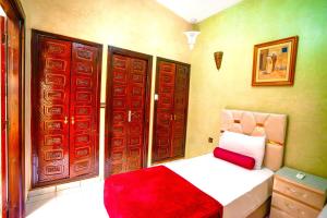 Riad Kamal prés Medina Marrakech & 3 Piscines & Jacuzzi & Petit-Déjeuner