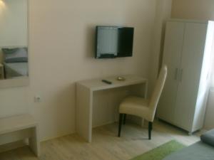 Triple Room room in Linda Bed and Breakfast
