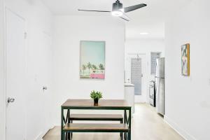 Bright 1BR Miami Beach Stay Near the Ocean