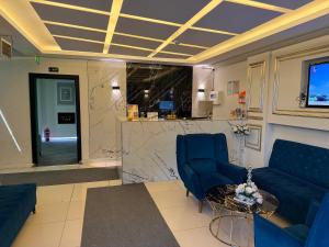 lily airport otel