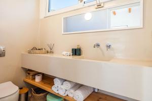 Gold Beach Place