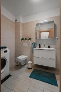 Amazing Apartament with Garden Bucharest Airport Self check-in!!