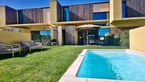 Villa Rimah, Sunny Algarve, Entire Home "heated" pool, Golf, walk to Beaches & Long Stays by Clever Details