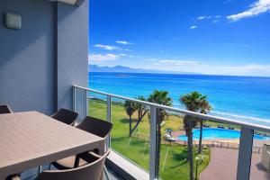 Coastal Hospitality - Beach Club 401