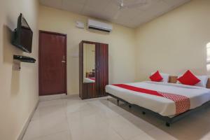 Hotel O Om Sakthi Hotel