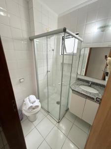 Flat dentro de hotel no Centro 150 metros da praia com piscina estacionamento e limpeza diaria