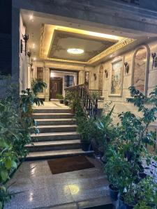 Luxury 3BR Apt Garden View Mohandessin