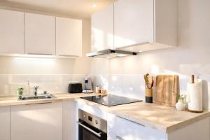 Le Cosy Bruey - Charme Provençal - Centre Historique - Balcon & Patio