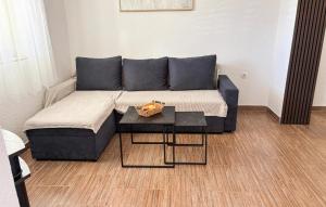 Beautiful Apartment In Lukovo Sugarje With House Sea View